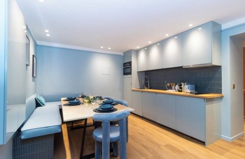 Quartier Sainte-Marguerite Apartment | Superb AC Apartment Center of Paris