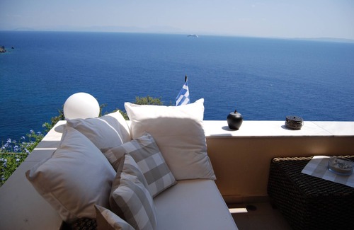 Livadi Villa | Superb beachfront house safe and quiet ideal for your holidays