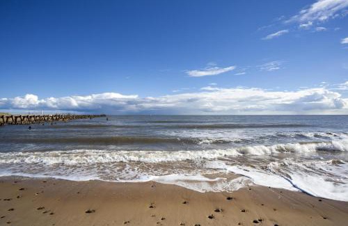 Harwich Other | Superb Caravan At Dovercourt Park, Sleeps 8 Ref 44202C