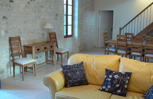Saint Germain du Seudre Cottage | Superb Charentaise house, 4 ensuite bedrooms with private heated pool.