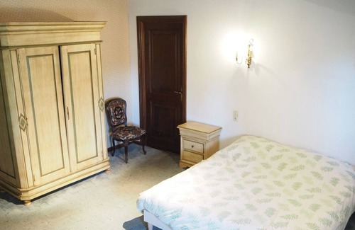 Manosque Villa | Superb character house, large fenced garden, pool and spa in the Luberon