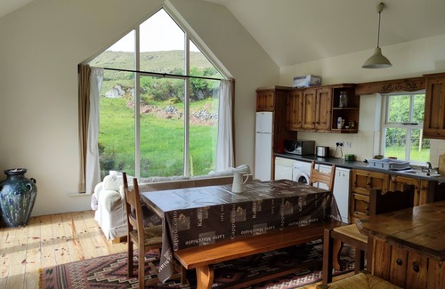Oughterard House | SUPERB COTTAGE ON 9 ACRES PROPERTY