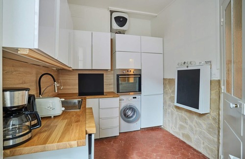 Grenelle Apartment | Superb Eiffel Tower Terrace Apartment
