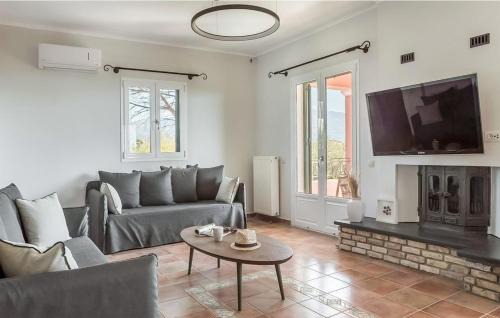 Kaligata Villa | Superb Kefalonia Villa 4 Bedrooms Villa Froso Stunning Sea Views Sunny Roof Terrace Lakithras
