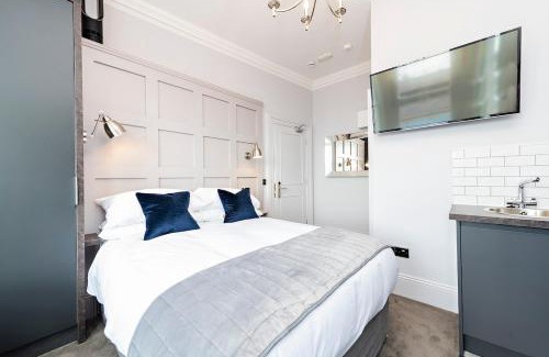 Sutton Cross Apartment | Superb Marina Hideaway