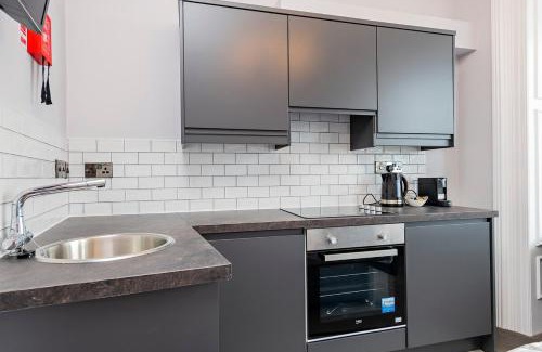 Sutton Cross Apartment | Superb Marina Hideaway