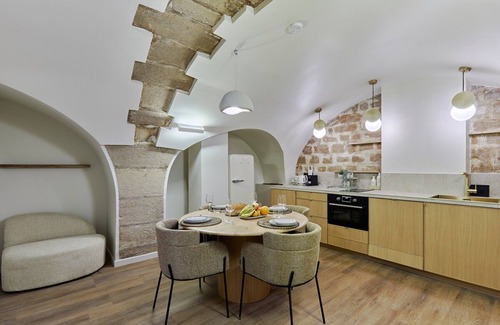 3rd Arrondissement Apartment | Superb New Apartement Le Marais Place des Vosges