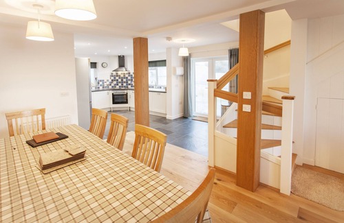 Coverack House | Superb sea views. Private off-road parking. Fenced garden. Spacious,light,airy.