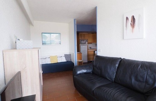 Le Grau-Du-Roi Apartment | Superb, Sleeps 5 in cabin, Parking, 100 m Beach