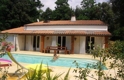 Meschers-sur-Gironde Villa | Superb villa for 12/14 persons - swimming pool - Beach nearby
