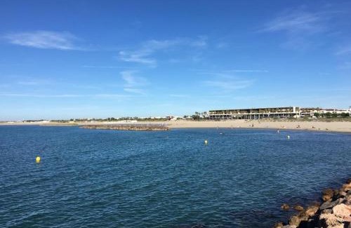 Sete Apartment | Superbe 2 pièces à 200m de la plage avec terrasse et parking - FR-1-338-533