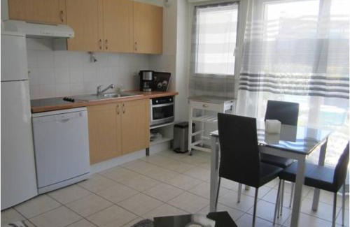 Cambo-les-Bains Apartment | SUPERBE APPART AVEC JARDIN ET PISCINE