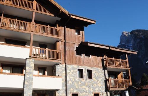 Samoens Apartment | Superbe appartement 48m² avec terrasse, centre village, parking, proche ski-bus, non-fumeur - FR-1-624-46