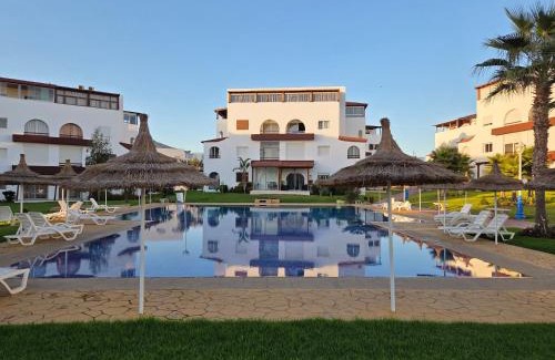 Cabo Negro Apartment | Superbe appartement avec une vue panoramique sur piscine