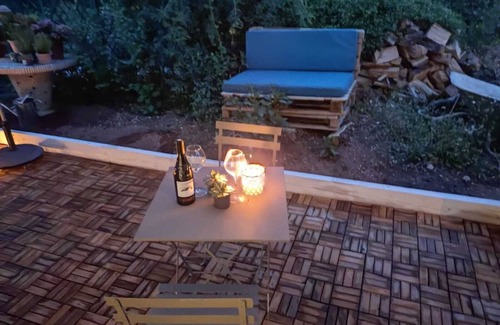 Bron Apartment | Superbe appartement avec jacuzzi avec jardin privé