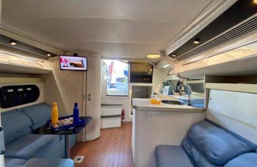 Gruissan Boat Rental | Superbe bateau à Gruissan