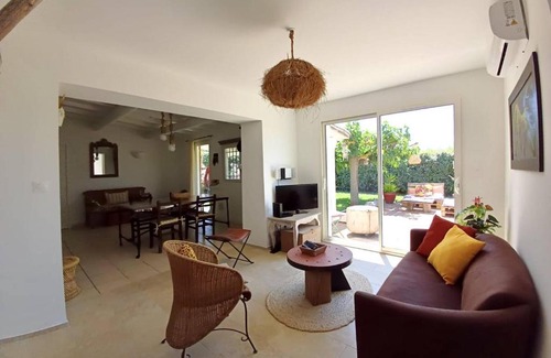 Saintes-Maries-de-la-Mer Villa | Superbe mazet en Camargue, jardin, parking, terrasses, climatisation, internet