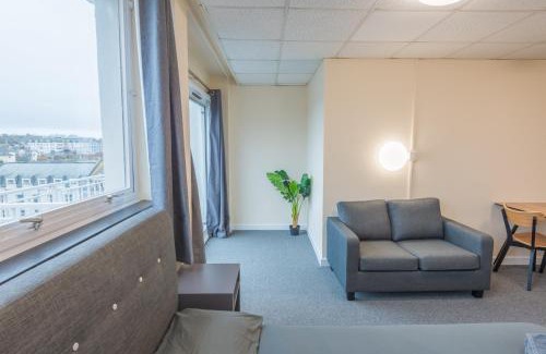 Barbican Apartment | Superior Sea View Apartment 8