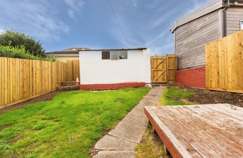 Castle Villa | Superior three bedroom house with sea view