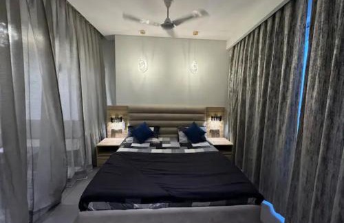 Noida Apartment | Supernovabnb4