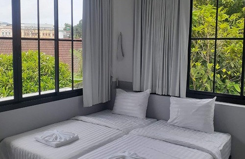 Talat Nuea Hotel | Surachet at 257 Boutique House