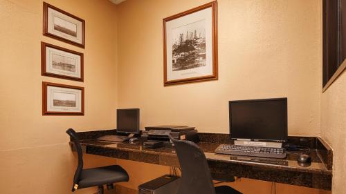 Lawton Hotel | SureStay Plus by Best Western Lawton