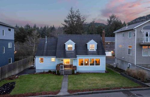 Seaside House | Surf and Sand Dollars