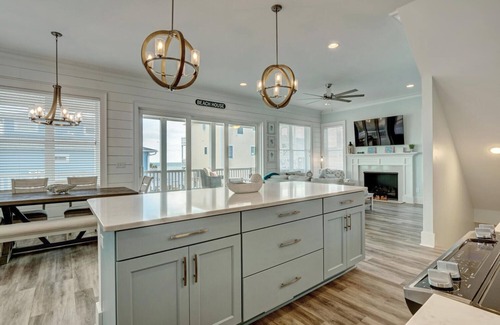 Surf City House | Surf City BIG Easy - Let us exceed your expectations - No pet fee. Beautiful ❤️