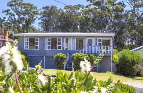Mollymook House | Surf & Turf Retreat