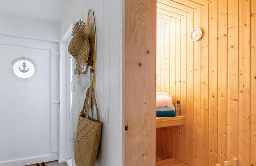 Olpenitz House | Surfer's Bay