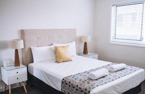 Palm Beach Apartment | Surfers Horizons