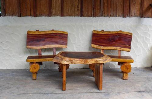 Escamequita Ski Chalet | Surfers Paradise - Cabin next to Yankee Beach