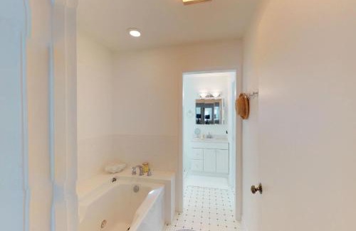 West Beach House | Surfscoter Home
