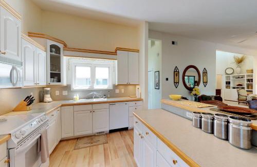 West Beach House | Surfscoter Home