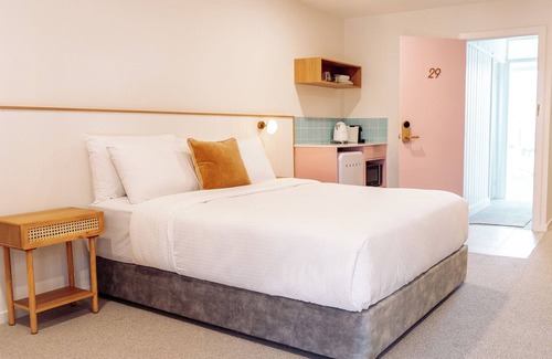 Wollongong Hotel | Surfside 22