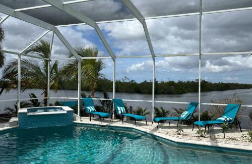 Pelican House | Surfside Breeze