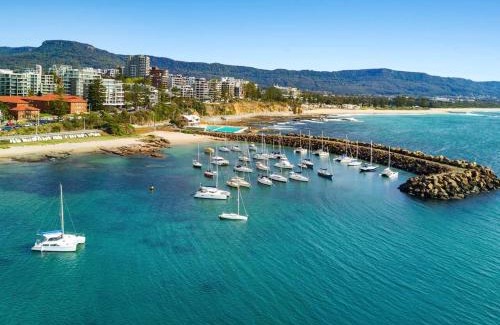 North Wollongong Apartment | Surfside Escape - A Local Lifestyle at North Beach