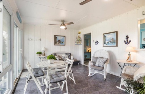 Newport House | Surrey Cottage
