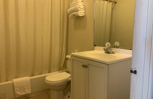 Ottawa Hotel | Surrey Motel