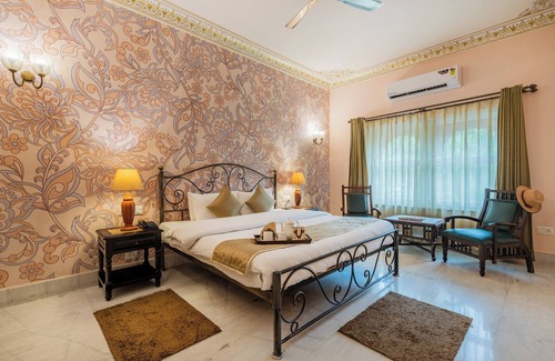 Adarsh Nagar Hotel | Suryaa Villa - A City Centre Hotel