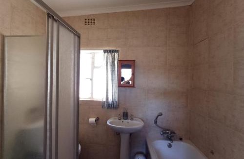 Kimberley Apartment | Susanna's Self catering 2 bedroom apartment
