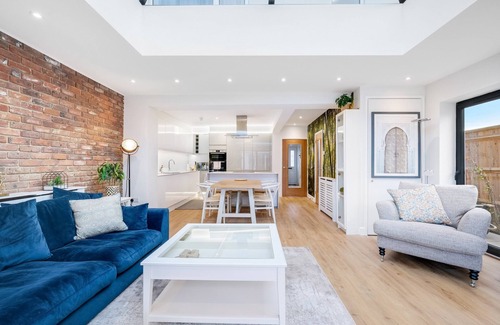 Bushey Apartment | Sustainable Stays