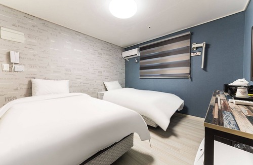 Paldal-gu Hotel | Suwon W