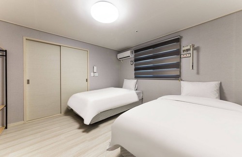 Paldal-gu Hotel | Suwon W