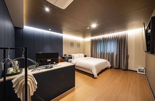 Yeongtong-gu Hotel | Suwon Yeongtong Wol