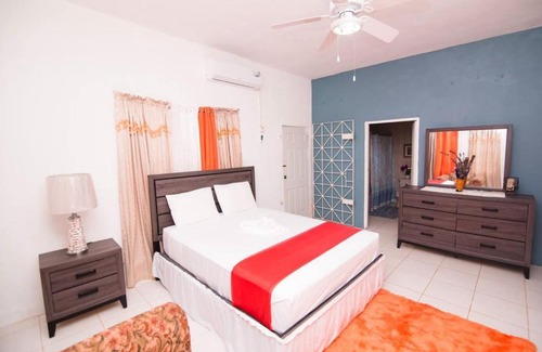 Tower Isle Bed & Breakfast | Suzette Guesthouse Accommodations