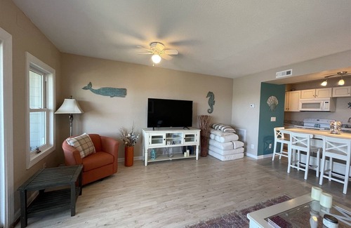 Hatteras Condo | Sw 3 Finns Up 1 Bedroom Condo by RedAwning