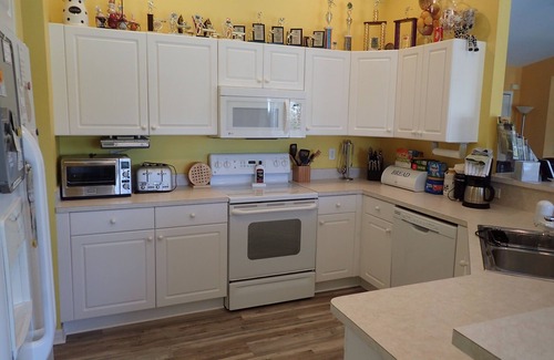 Pelican House | SW Cape Coral Home w Private Heated Pool in Quiet Neighborhood