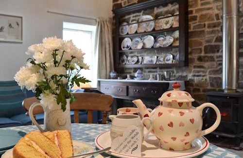 Llanwrtyd Wells House | Swallow Barn