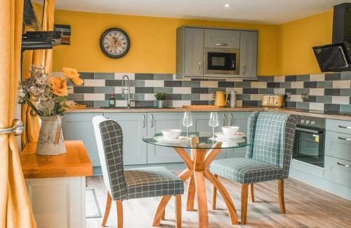 Westbrook Court House | Swallow Lodge - Uk42540